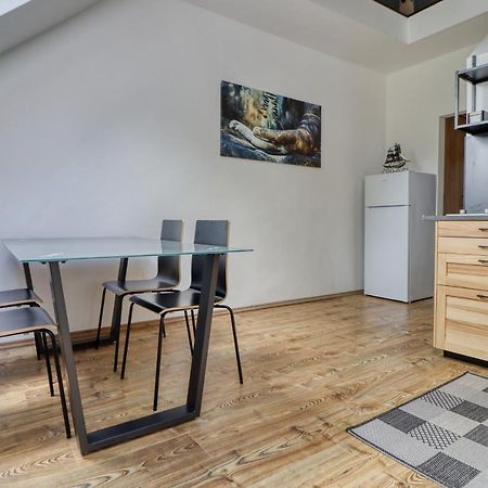 Zenloft Apartman Eger Bagian luar foto