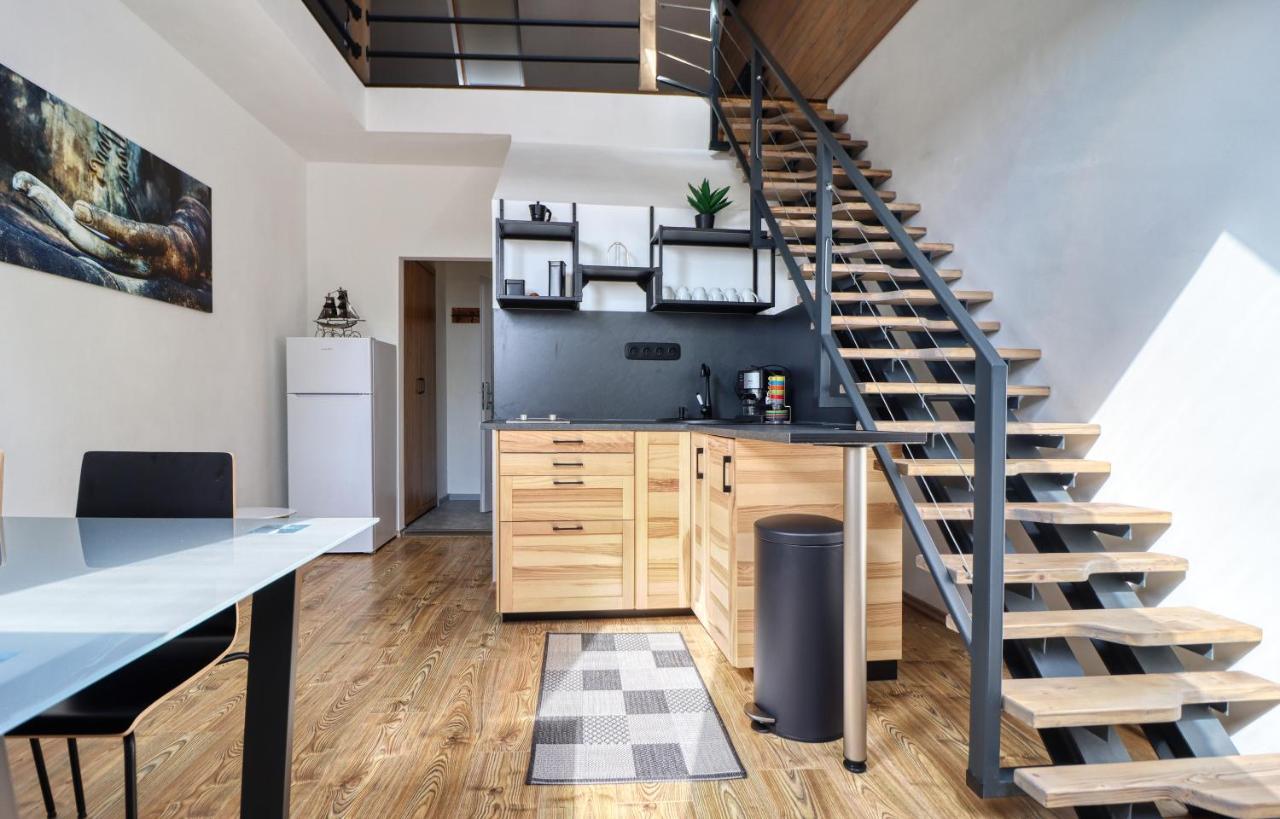 Zenloft Apartman Eger Bagian luar foto